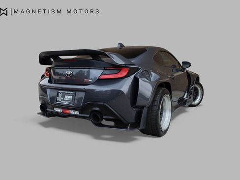 Used 2023 Toyota GR86 Premium image 11