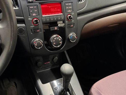 Used 2010 Kia Forte EX image 13