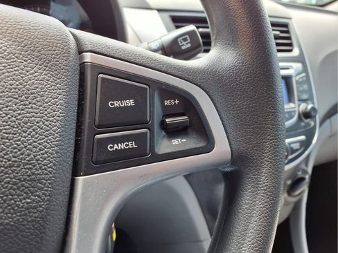 Used 2013 Hyundai Accent GS FWD image 20