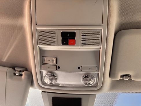 Used 2020 Volkswagen Passat 2.0T SE image 26