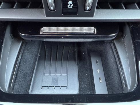 Used 2024 Porsche Cayenne S image 31