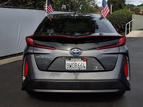 Used 2021 Toyota Prius Prime LE w/ Carpet Mat Package (TMS) image 6