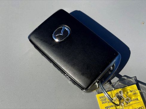 Used 2025 MAZDA MX-5 Miata RF Grand Touring image 34