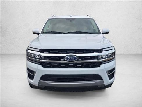 Used 2024 Ford Expedition Max Limited RWD image 2