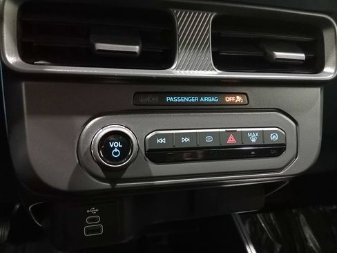 Certified 2026 Ford Maverick XL AWD/4WD image 21