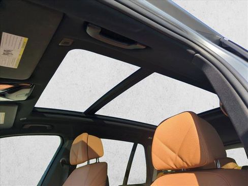 Certified 2026 BMW X5 xDrive40i image 16