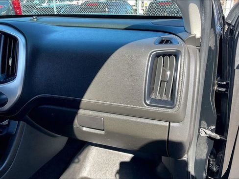 Used 2017 GMC Canyon SLE w/ SLE Convenience Package image 15