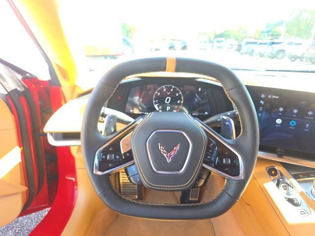 Used 2025 Chevrolet Corvette Stingray Premium Cpe w/ Z51 Performance Package RWD image 18