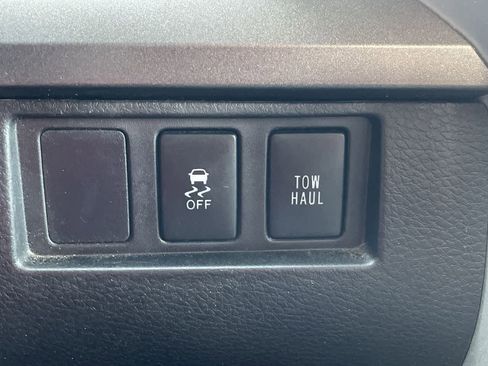 Used 2015 Toyota Tundra SR5 image 24