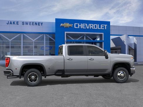 New 2026 Chevrolet Silverado 3500 LT w/ All Star Edition image 5