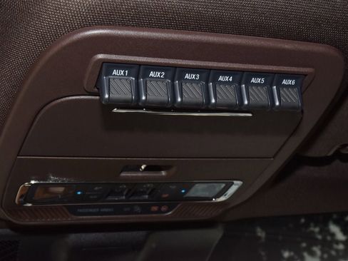 Certified 2025 Ford F250 King Ranch AWD/4WD image 32