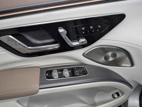 Certified 2023 Mercedes-Benz EQS 580 4MATIC SUV image 35