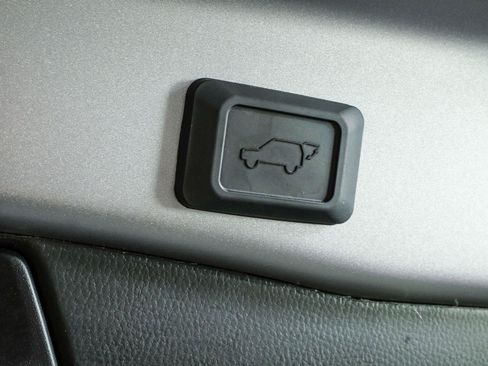 Used 2024 Toyota RAV4 XLE w/ Convenience Package AWD/4WD image 33