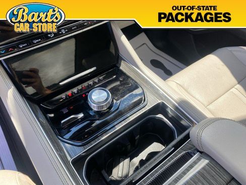 Used 2022 Jeep Wagoneer Series II w/ Premium Group I AWD/4WD image 36