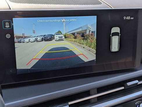 Used 2025 Hyundai Santa Fe SEL FWD image 17