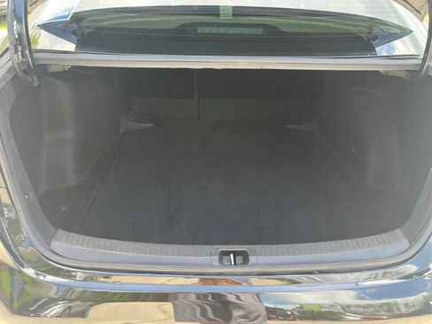 Used 2021 Toyota Corolla LE FWD image 26