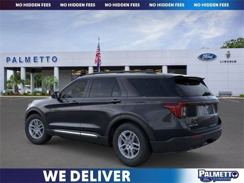 New 2025 Ford Explorer Active image 4
