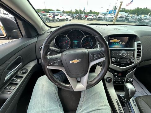 Used 2014 Chevrolet Cruze Eco w/ Enhanced Safety Package FWD image 28