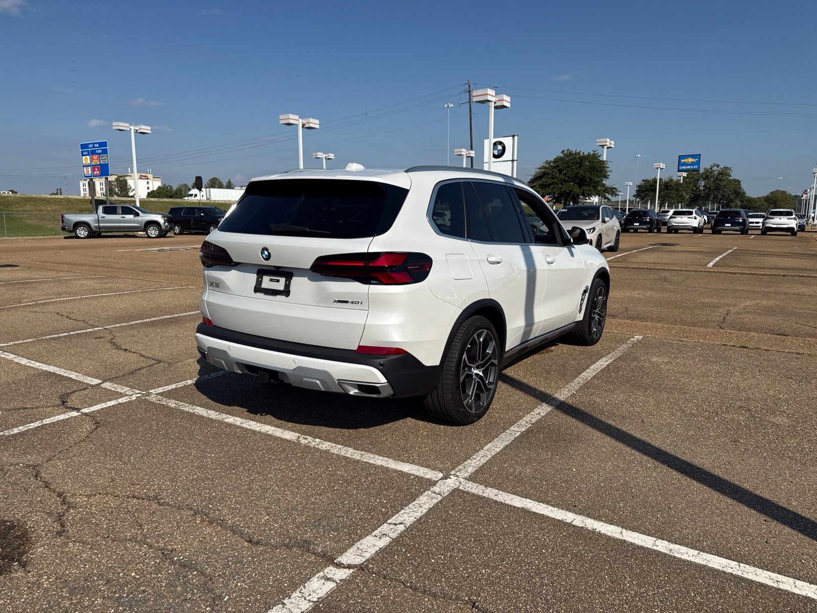 Certified 2025 BMW X5 xDrive40i w/ Executive Package AWD/4WD image 5