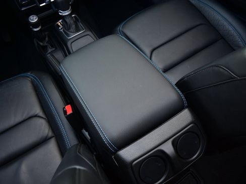 Used 2024 Jeep Wrangler High Altitude image 39