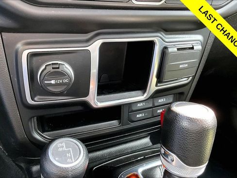 Used 2022 Jeep Wrangler Unlimited Sport AWD/4WD image 31