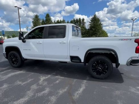 Used 2025 Chevrolet Silverado 2500 LT w/ Safety Package AWD/4WD image 6
