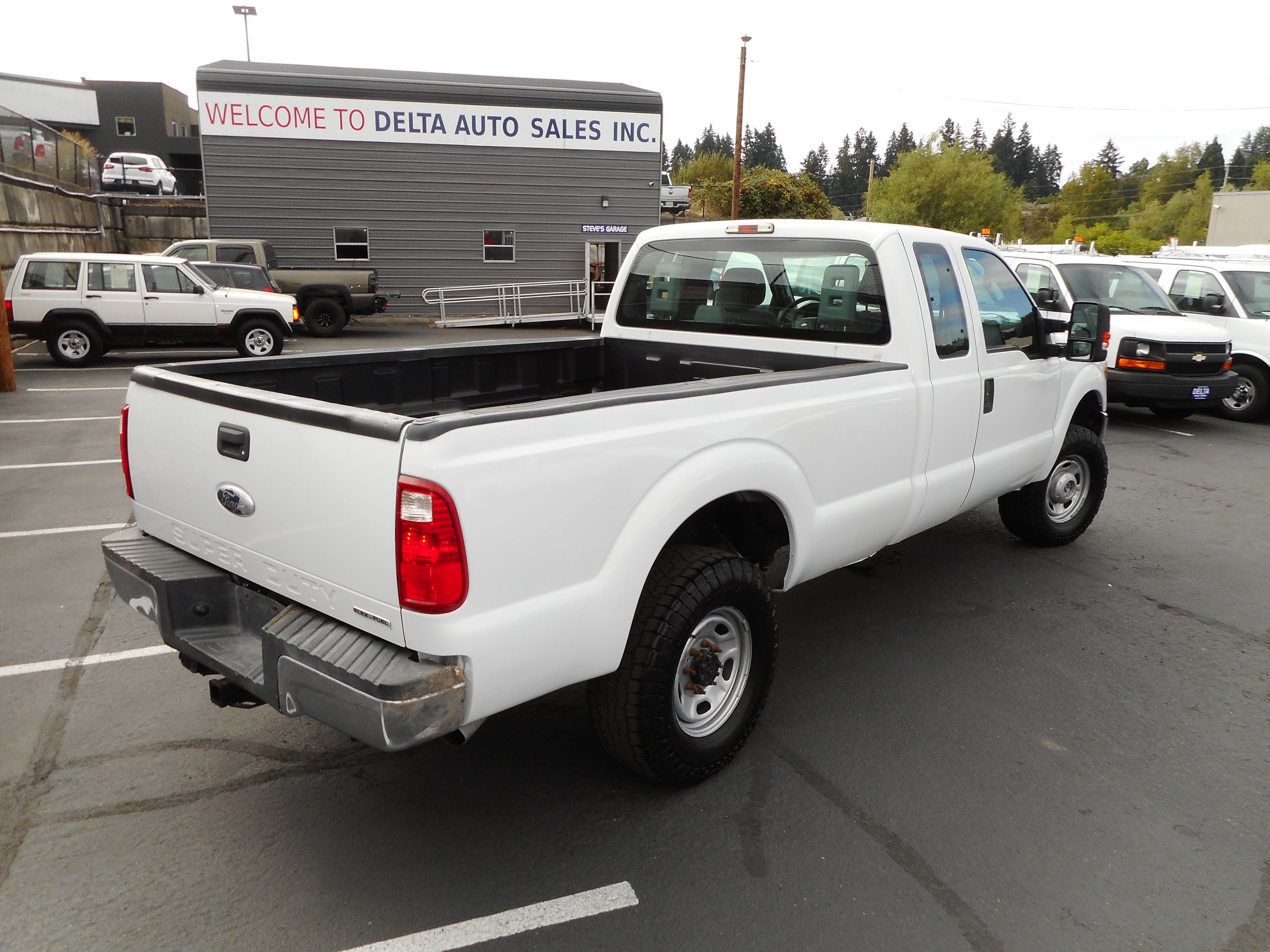 Used 2012 Ford F250 XL w/ PWR Equipment Group AWD/4WD image 12