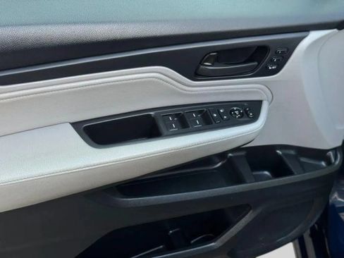 Used 2019 Honda Odyssey Touring image 12