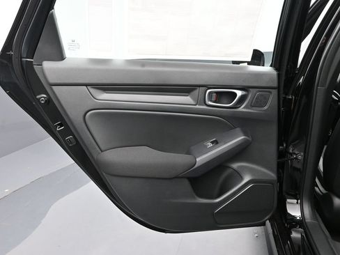 Used 2025 Honda Civic Sport image 19