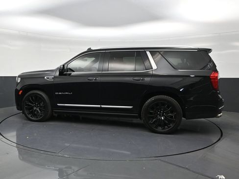 Used 2021 GMC Yukon Denali w/ Denali Ultimate Package AWD/4WD image 2