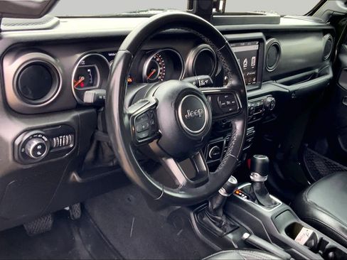 Used 2021 Jeep Gladiator Sport AWD/4WD image 17