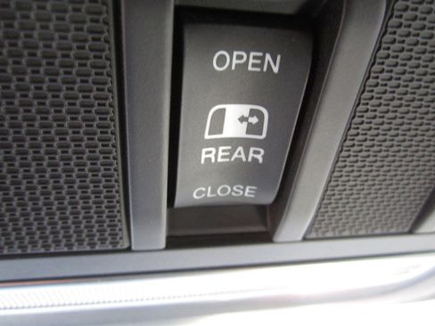 Used 2021 RAM 2500 Tradesman w/ Towing Technology Group AWD/4WD image 26