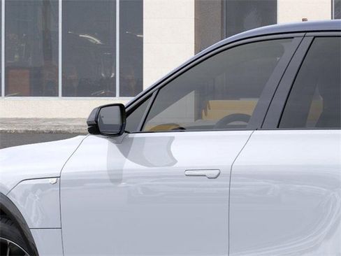 New 2026 Cadillac Lyriq Signature Sport image 12