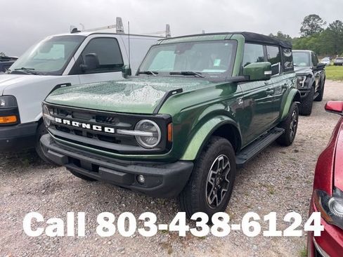 Used 2023 Ford Bronco Outer Banks AWD/4WD image 4