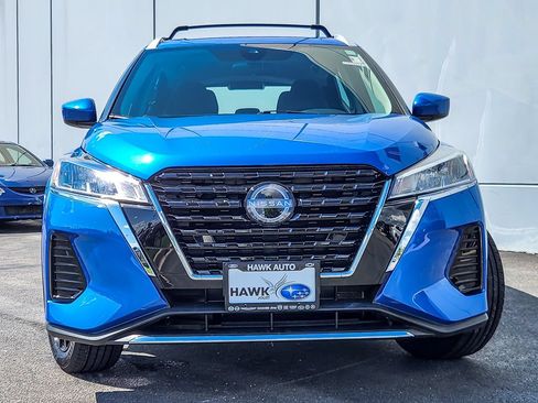 Used 2024 Nissan Kicks SV w/ Exterior Package FWD image 4