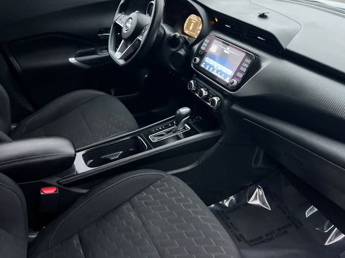 Used 2024 Nissan Kicks SV image 18