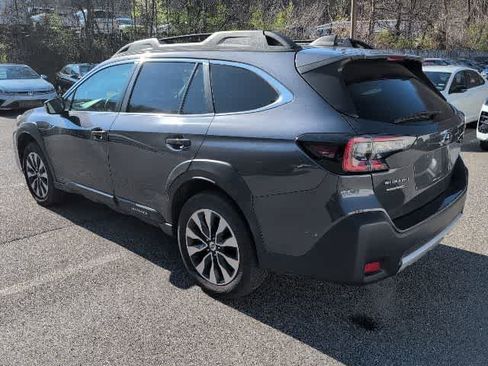 Used 2023 Subaru Outback Limited image 3