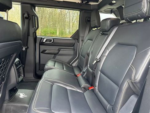 Certified 2025 Ford Bronco Badlands AWD/4WD image 17