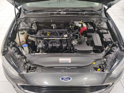 Used 2020 Ford Fusion S image 32
