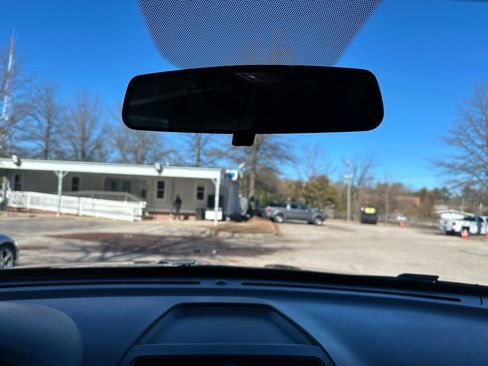 Used 2018 Ford Explorer FWD image 31