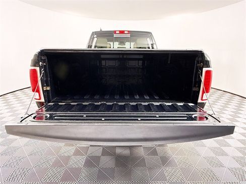 Used 2016 RAM 1500 Laramie w/ Convenience Group image 33