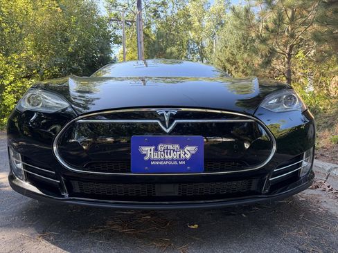 Used 2015 Tesla Model S 85D AWD/4WD image 23