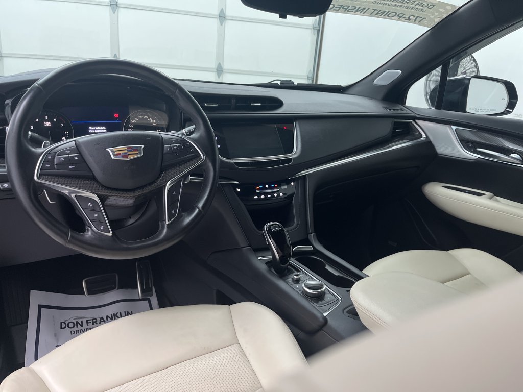 Used 2023 Cadillac XT5 Sportv w/ Technology Package AWD/4WD image 11