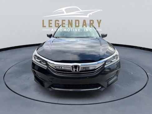 Used 2017 Honda Accord Sport image 2