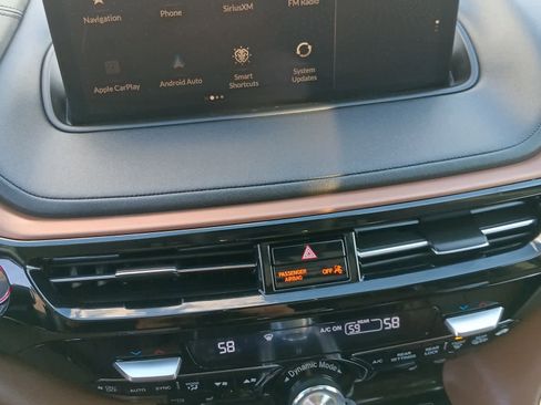 Used 2023 Acura MDX SH-AWD w/ Technology Package image 13