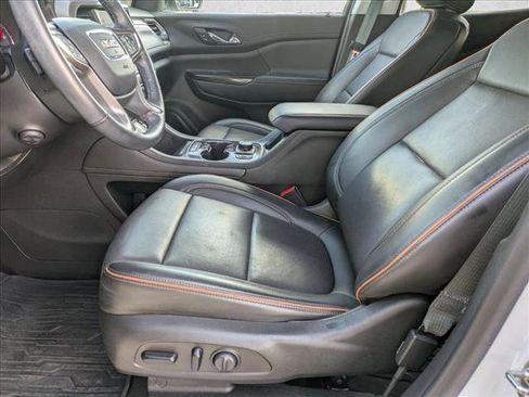 Used 2023 GMC Acadia AT4 w/ Technology Package image 16