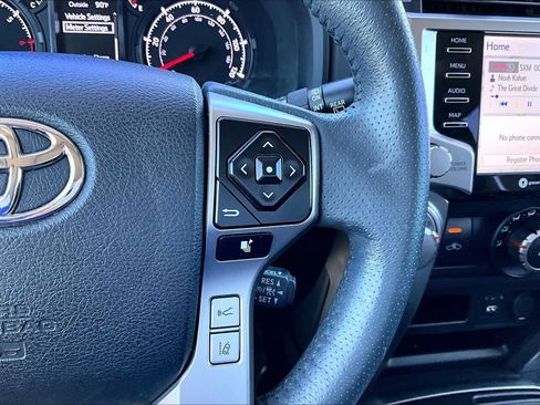 Used 2022 Toyota 4Runner SR5 Premium w/ Moonroof Package RWD image 24
