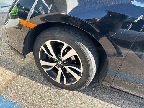 Used 2018 Honda Odyssey Elite image 8