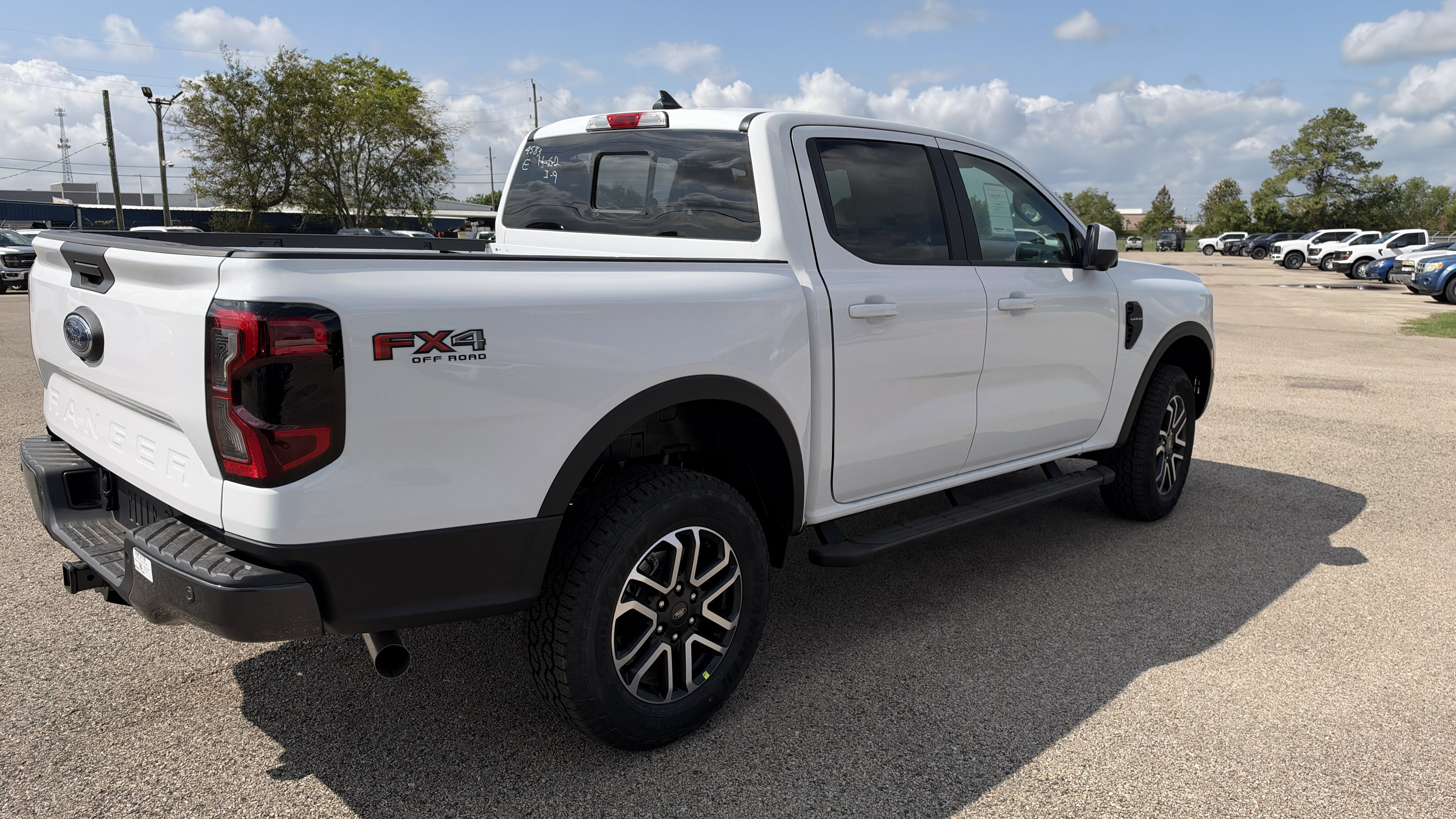 New 2026 Ford Ranger Lariat w/ FX4 Off-Road Package AWD/4WD image 2
