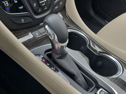 Used 2019 Buick Envision Essence image 23